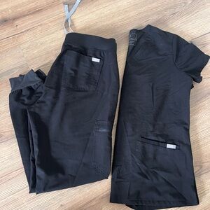 Figs black scrubs combo